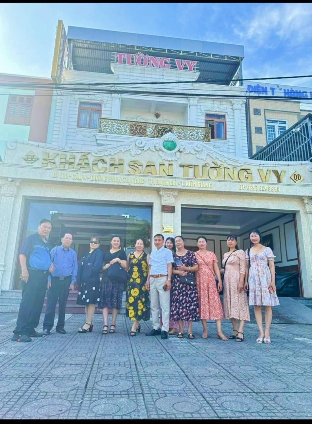 Khach San Tuong Vy Hotel Rạch Giá Buitenkant foto
