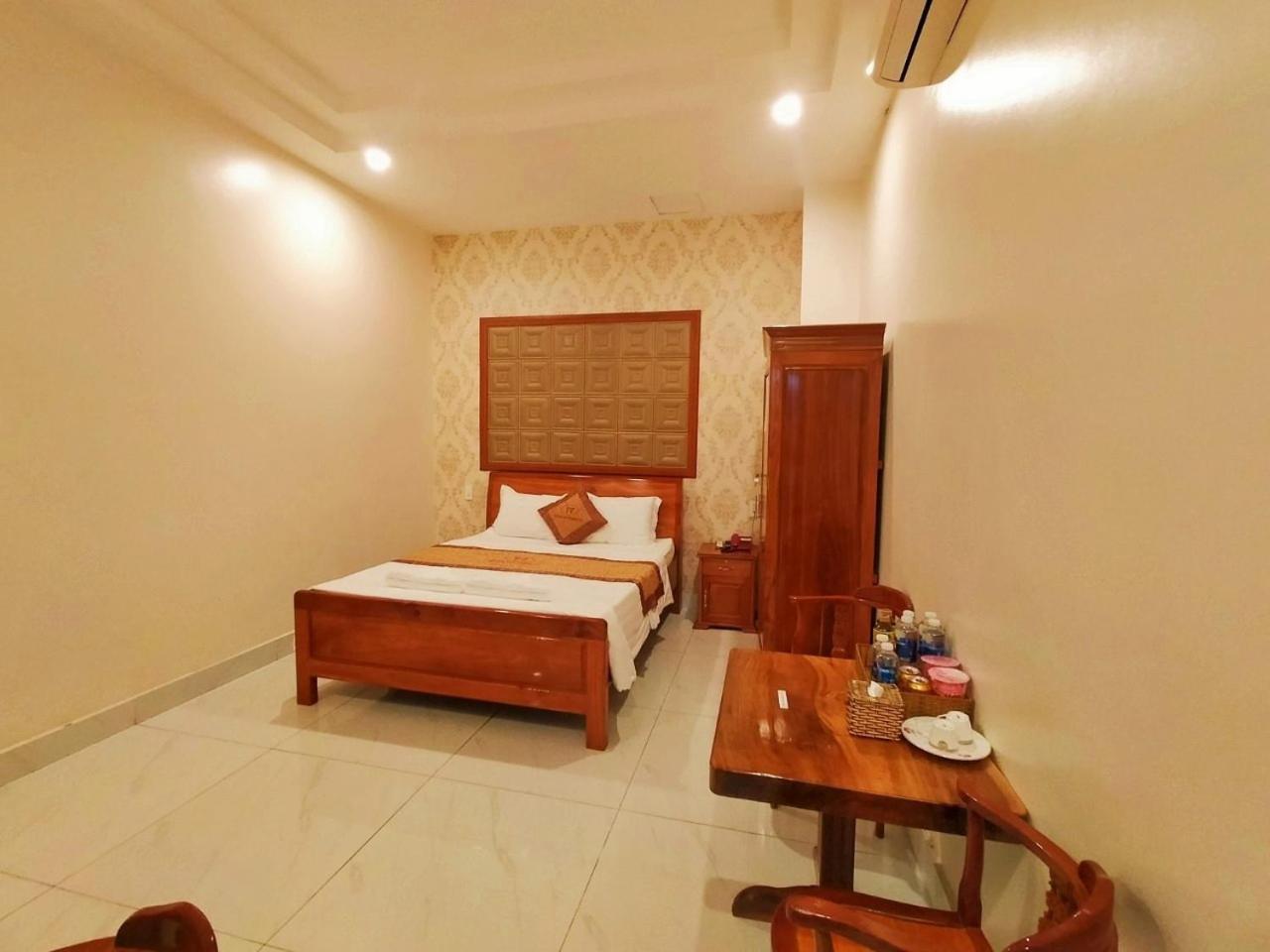 Khach San Tuong Vy Hotel Rạch Giá Kamer foto